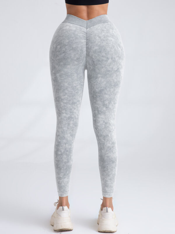 V-Back Scrunch Leggings - Image 4